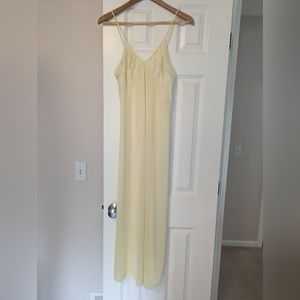 EUC Vintage 1970s Avon Fashions Yellow White Lace Gown Slip Nightie Small